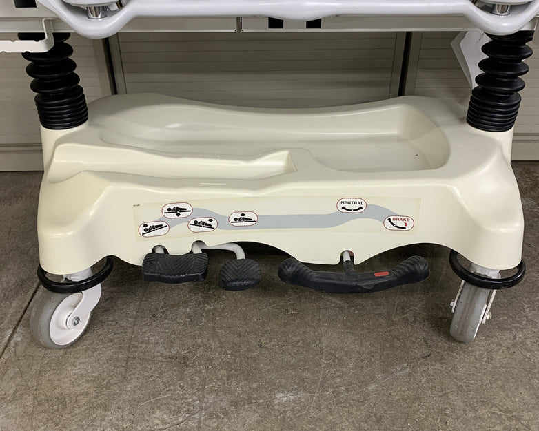 Stryker Cub FL19H Pediatric Crib with Mattress No Handles on Doors No Scale