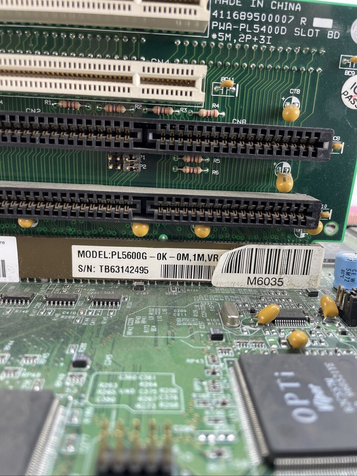 Compaq PL5600G Motherboard Intel Pentium 100MHz 40MB RAM