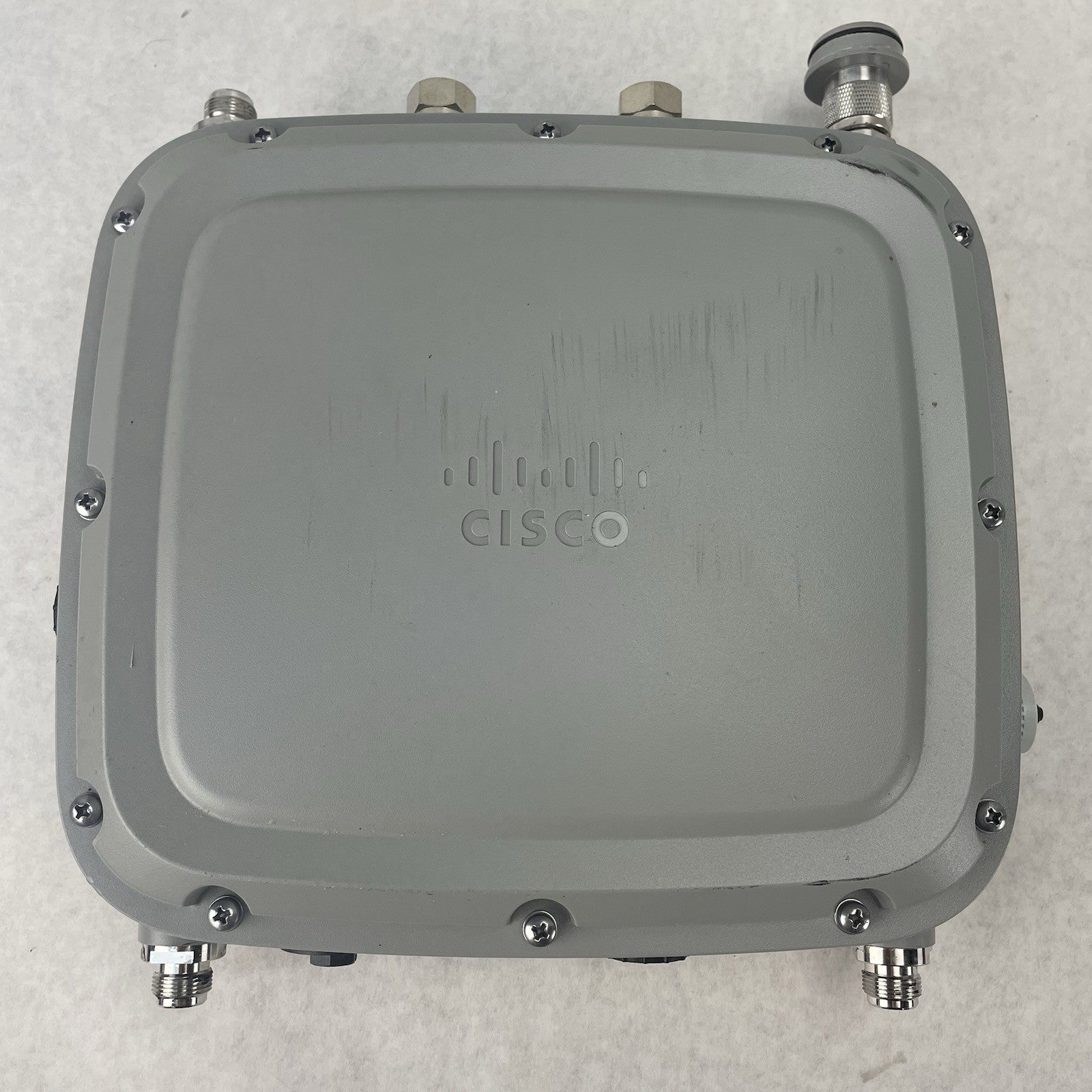 Cisco C9124AXE-B Catalyst Wi-fi 6 Outdoor Access Point2