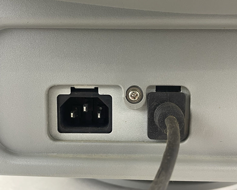 HP v75 Monitor 17" Retro CRT TV Monitor with Stand