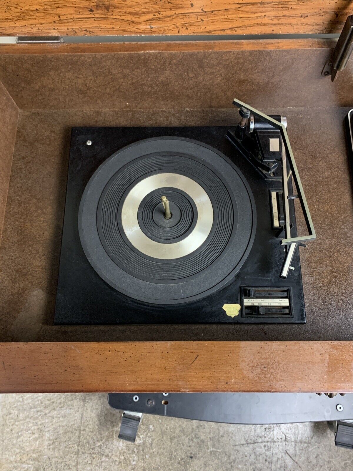Vintage Zenith Record and Track Player JR900P3 For Parts and Repair