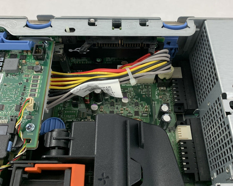 Dell PowerEdge 2970 2x Opteron 2386 2.5 GHz 32 GB RAM No OS No HDD