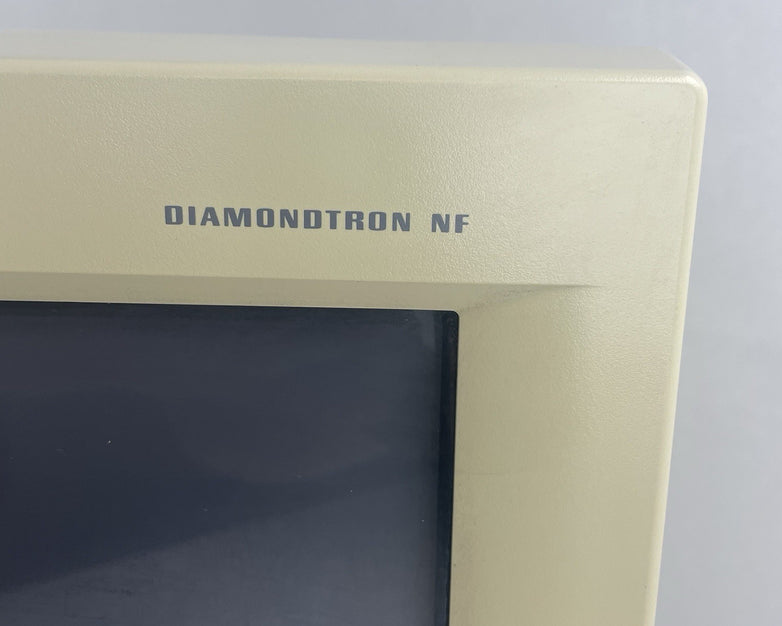 Gateway VX920 Diamondtron NF 17" Flatscreen CRT Monitor 1600x1200 85Hz
