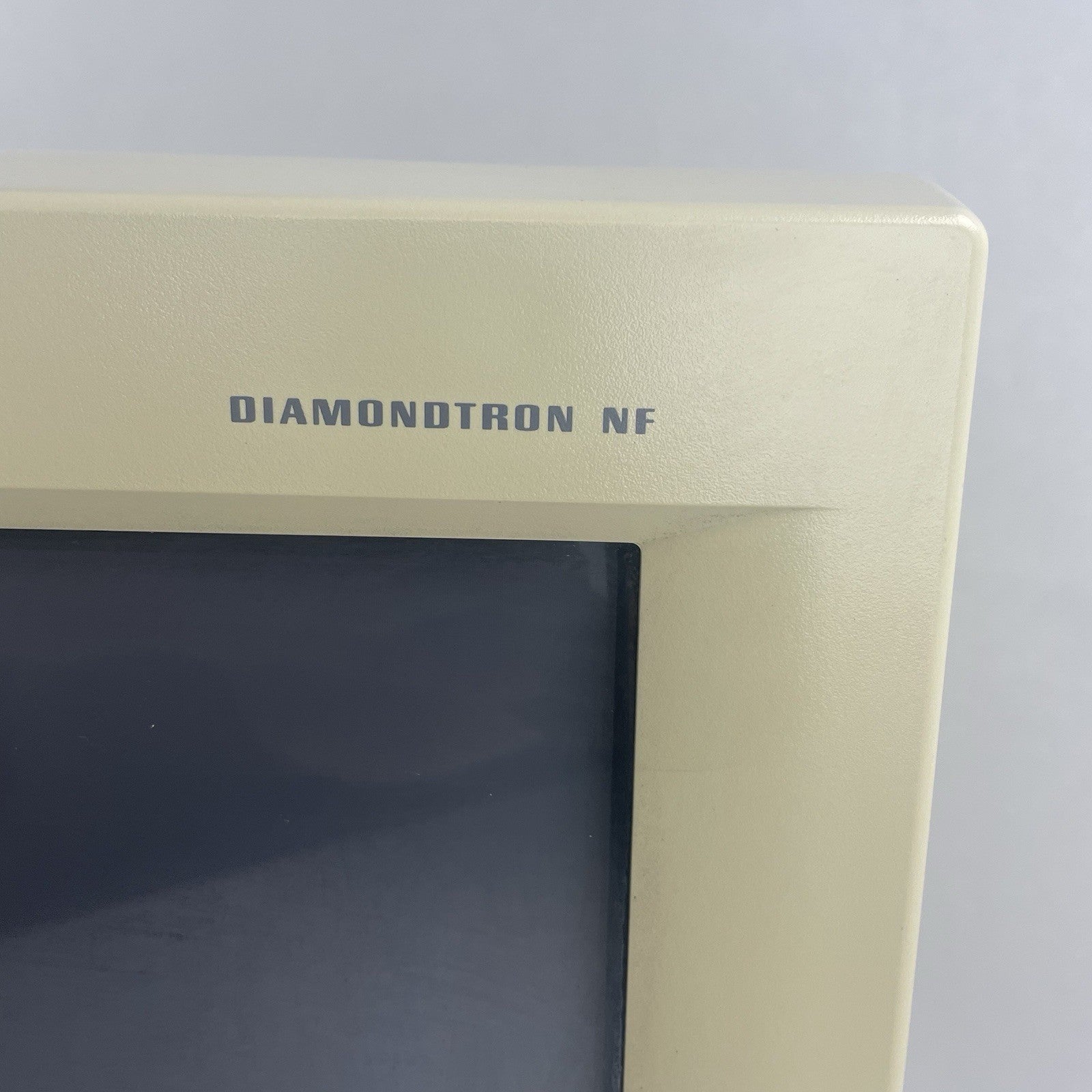 Gateway VX920 Diamondtron NF 17" Flatscreen CRT Monitor 1600x1200 85Hz5