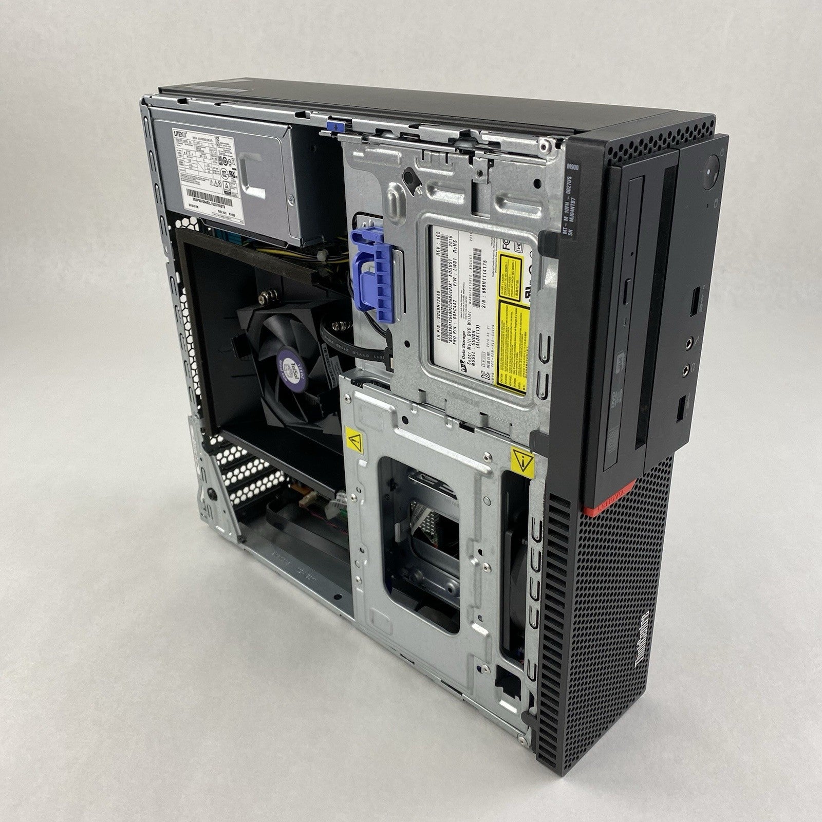 Lenovo ThinkCentre M900 SFF Intel Core i7-6700 3.4GHz 8GB RAM No HDD No OS