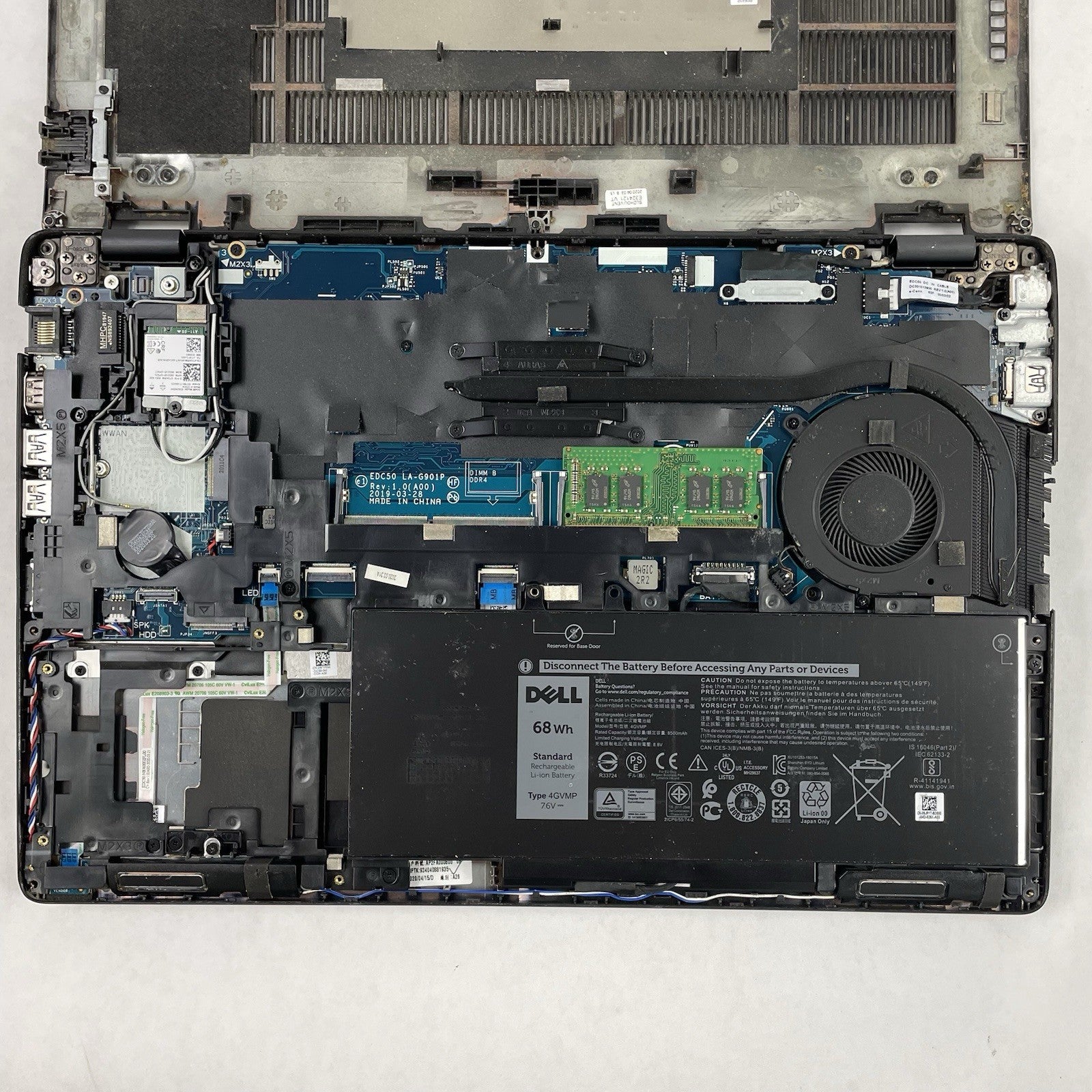 Dell Latitude 5500 15.6" i5-8265U 1.60 GHz 8 GB RAM No SSD/OS/AC - Bad Edge18