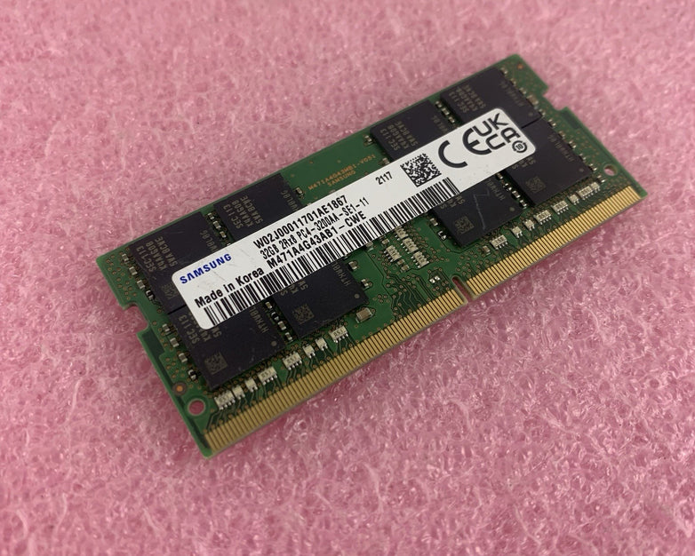 Samsung M471A4G43AB1-CWE 32 GB DDR4 SO-DIMM PC4-3200AA 260-Pin Non-ECC RAM