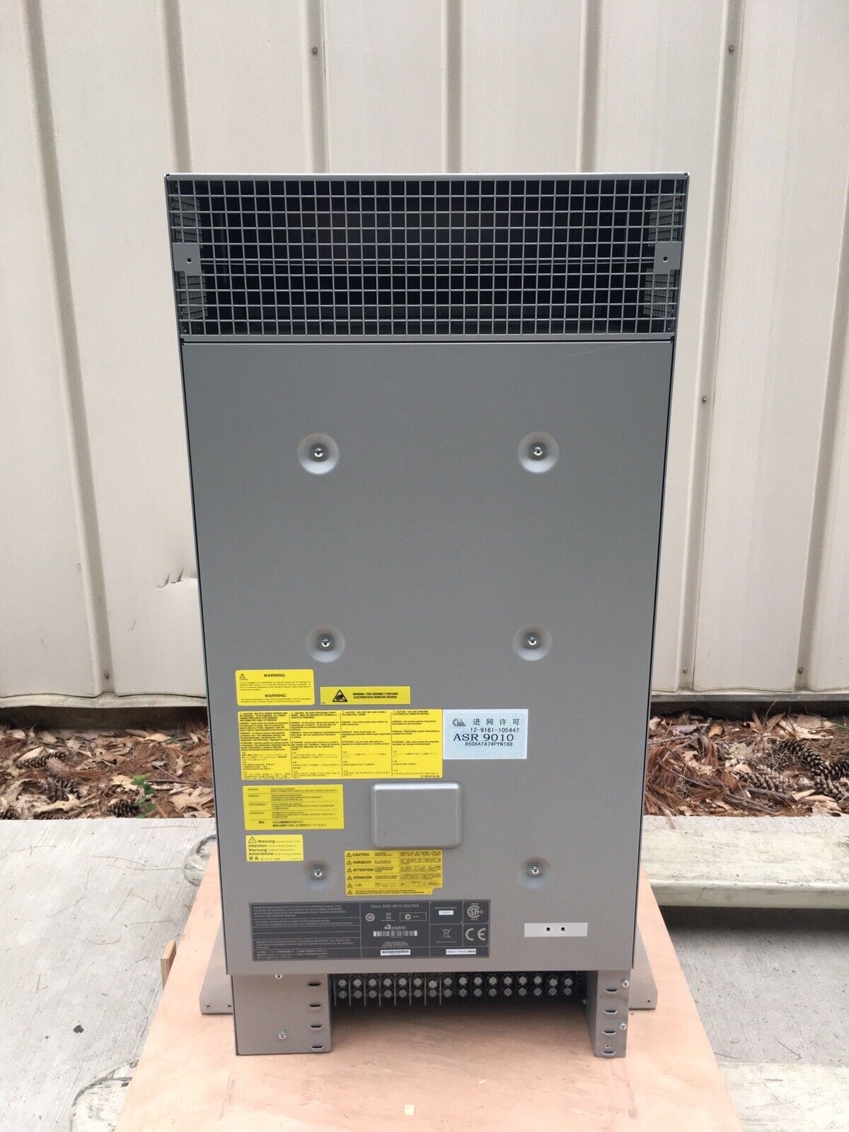 Cisco ASR-9010 Router Chassis W/ Fan Blades No Power Supply Hard Drives Removed