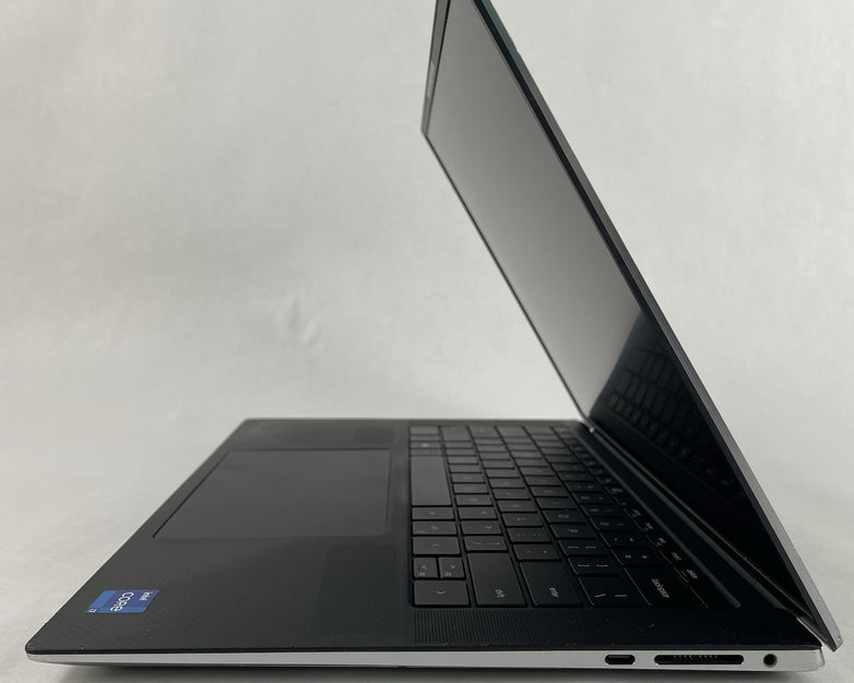 Dell Precision 5560 15.6" i7-11800H 2.30 GHz 8 GB RAM NVIDIA T1200 No SSD/OS/AC