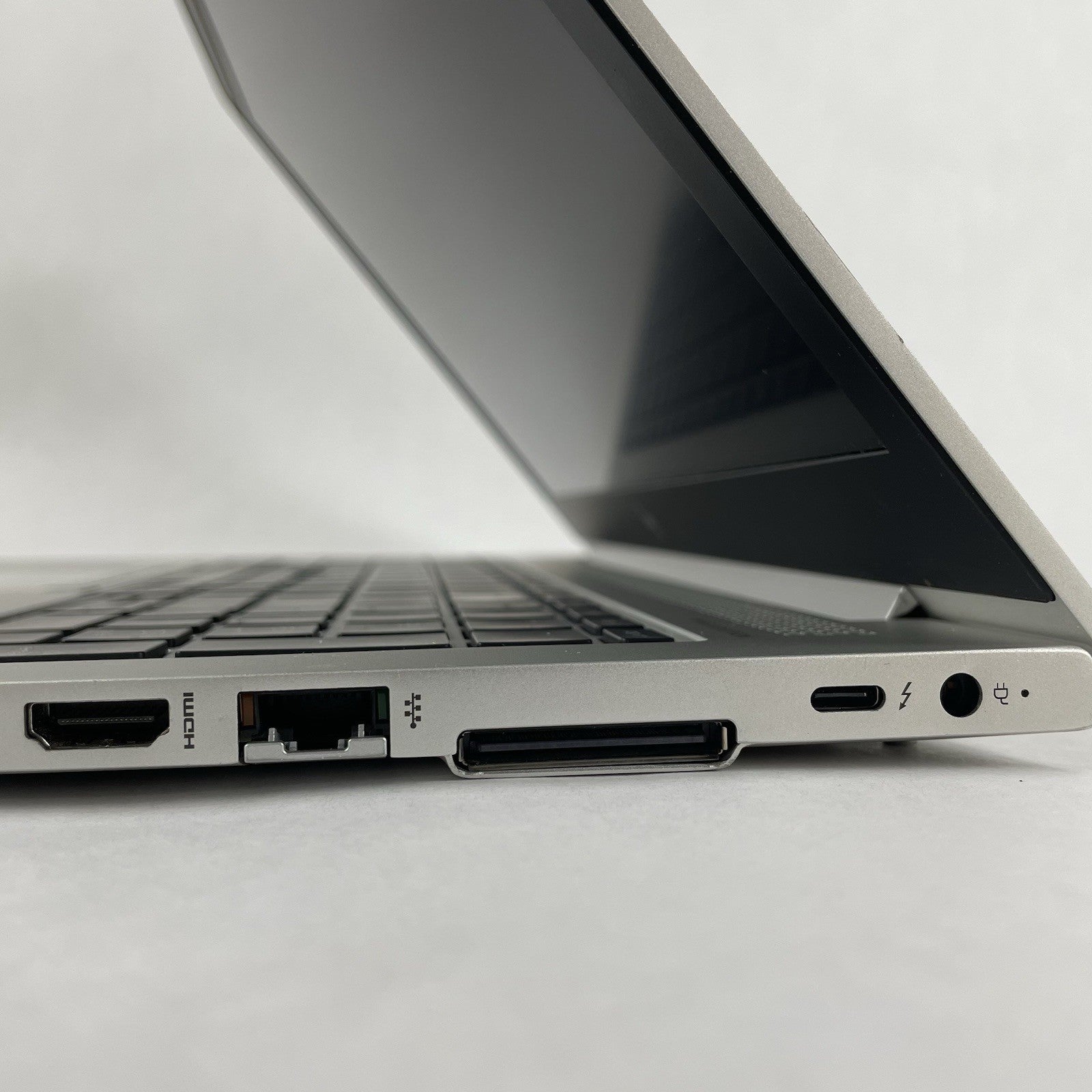 HP EliteBook 850 G6 15.6" i5-8365U 1.60 GHz 8 GB RAM No SSD/OS/AC/Batt - Corner7
