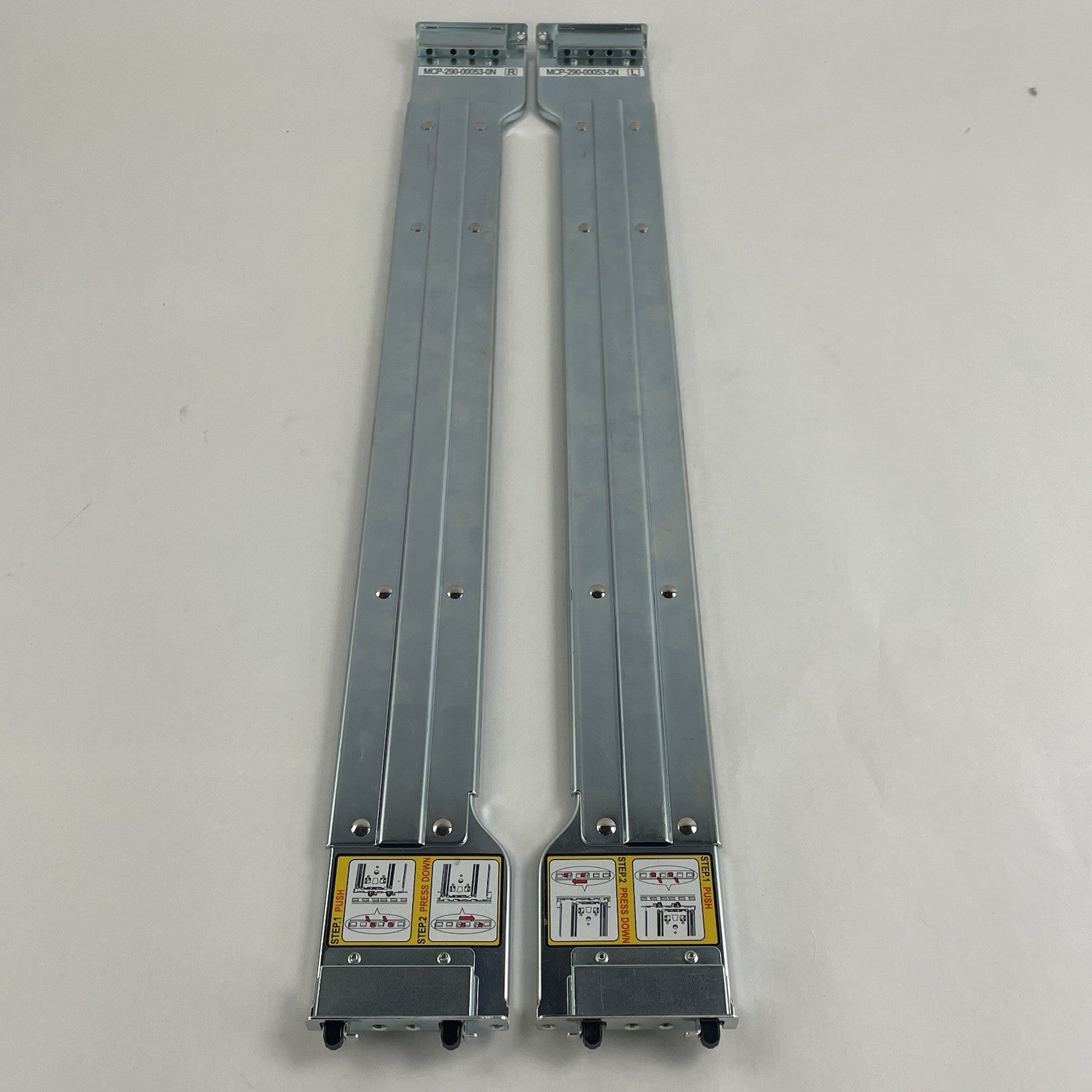 Supermicro MCP-290-00053-0N 2U-3U Rail Kit Ball-Bearing1