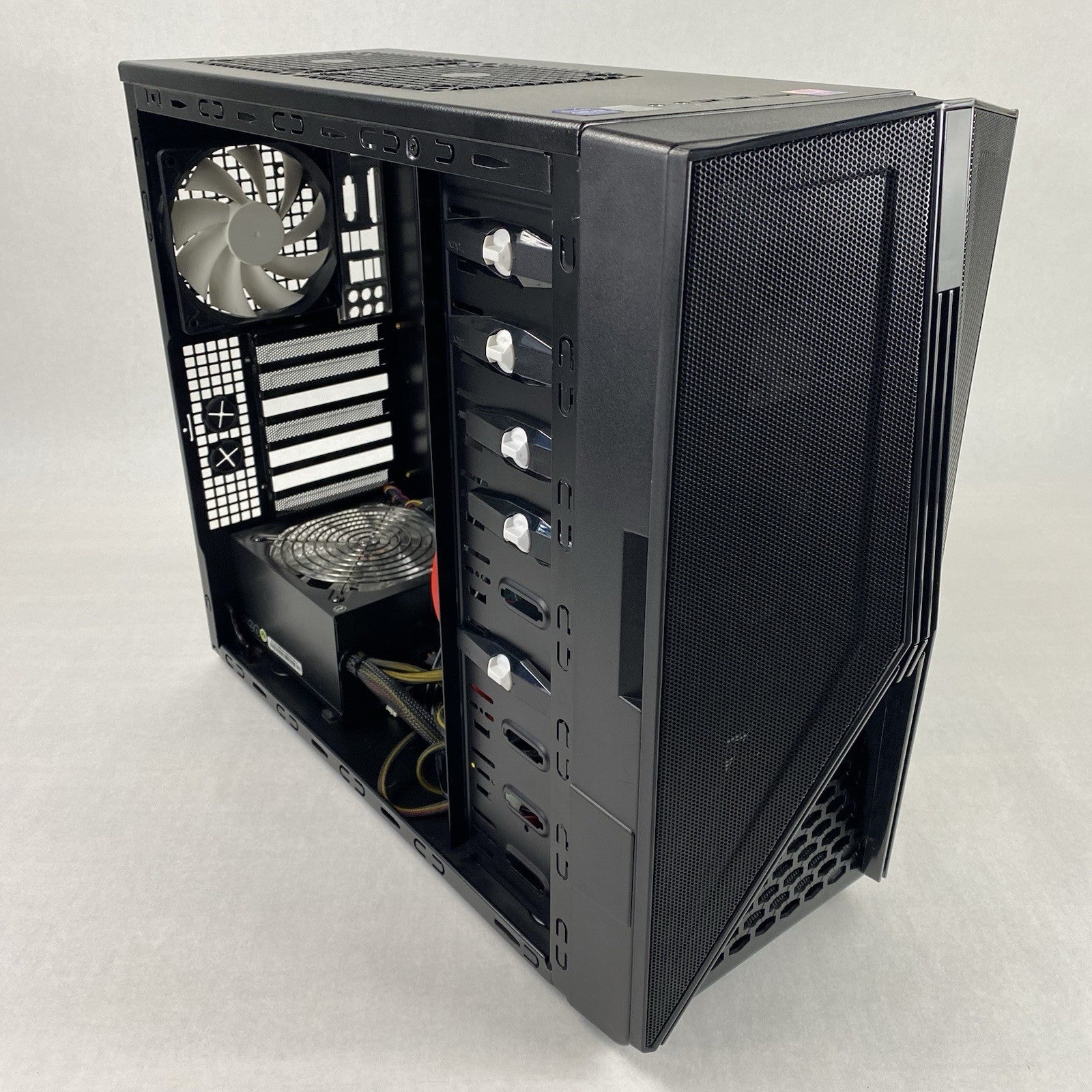 NZXT Hades Mid ATX Computer Tower with 550W Power Supply