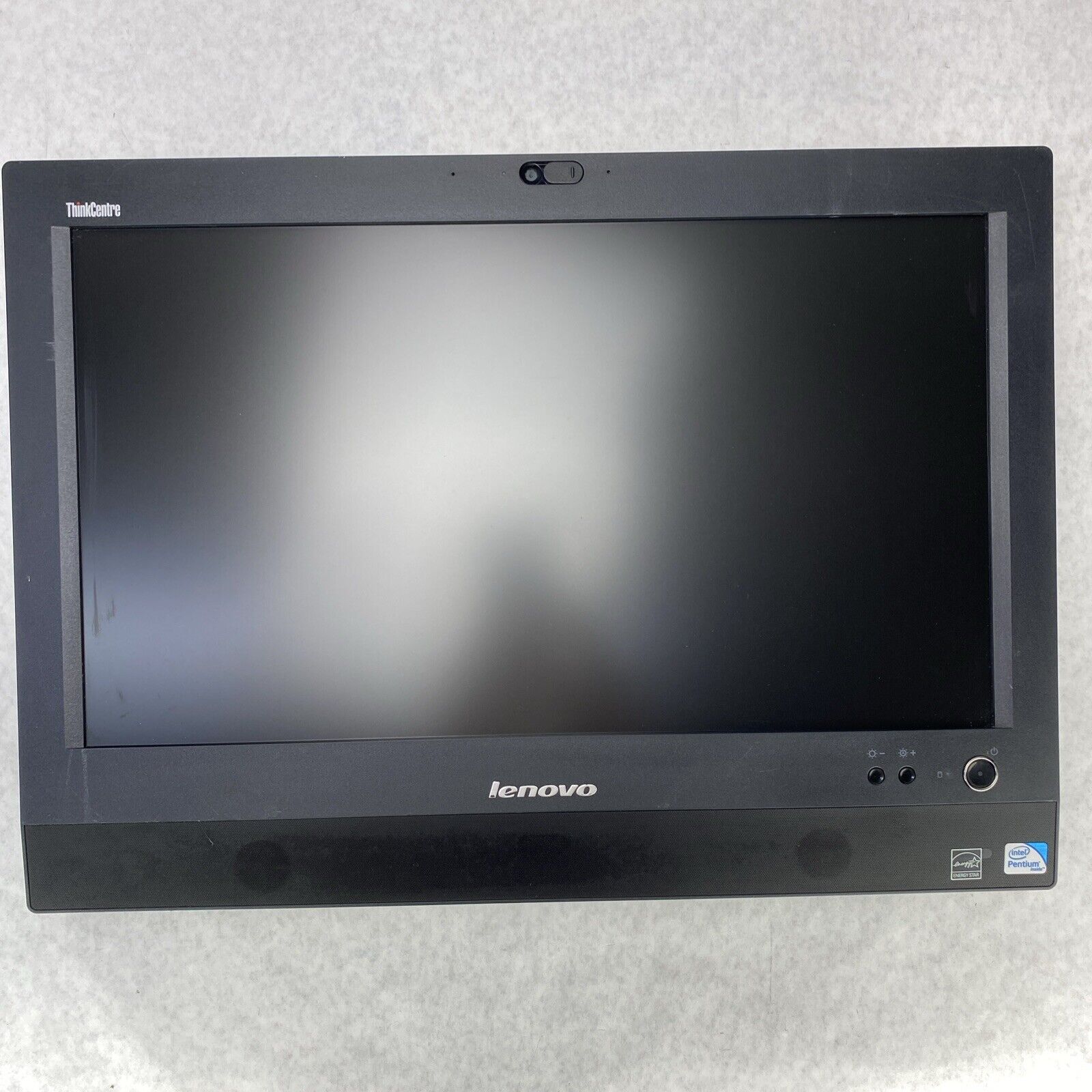 Lenovo ThinkCentre M72z 20" AIO Pentium G2020 2.90GHz 4GB RAM No Stand No HDD OS
