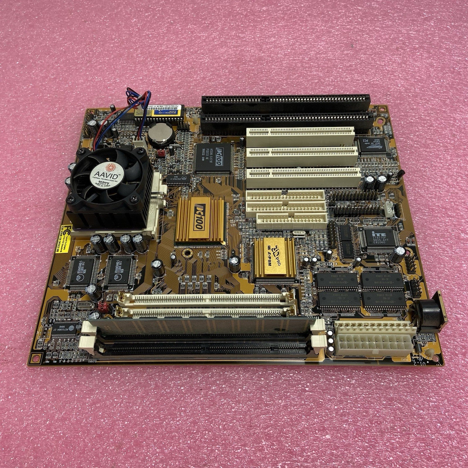 PC CHIPS M590 Motherboard AMD K6-2 3D MMX 149MHz 64MB RAM Baby AT 2x ISA3