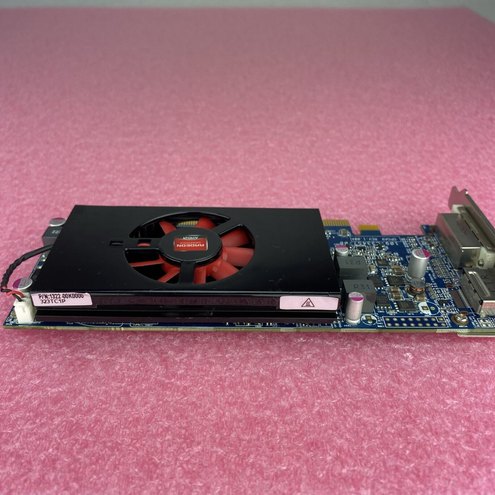 Dell AMD Radeon HD 7570 1GB GDDR5 PCIe x16 DVI DP 0KFWWP Lot Of 2