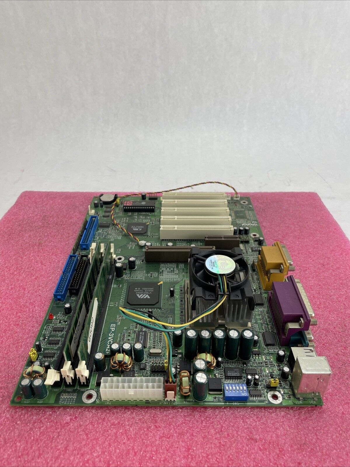 Epox EP-3VCA2+ Motherboard Intel Celeron 800MHz 256MB RAM