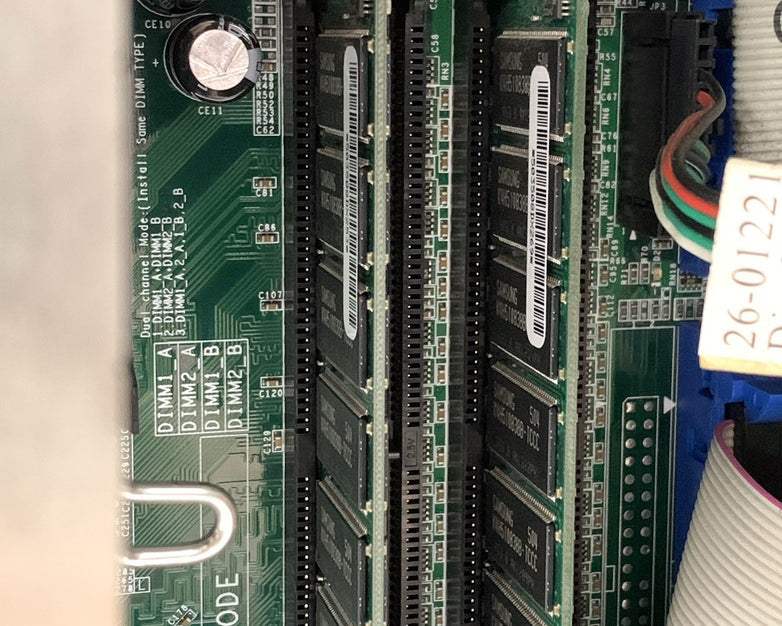 Dell PowerEdge 700 Tower Server 1x Pentium 4 2.8 GHz 2 GB Ram No OS No HDD