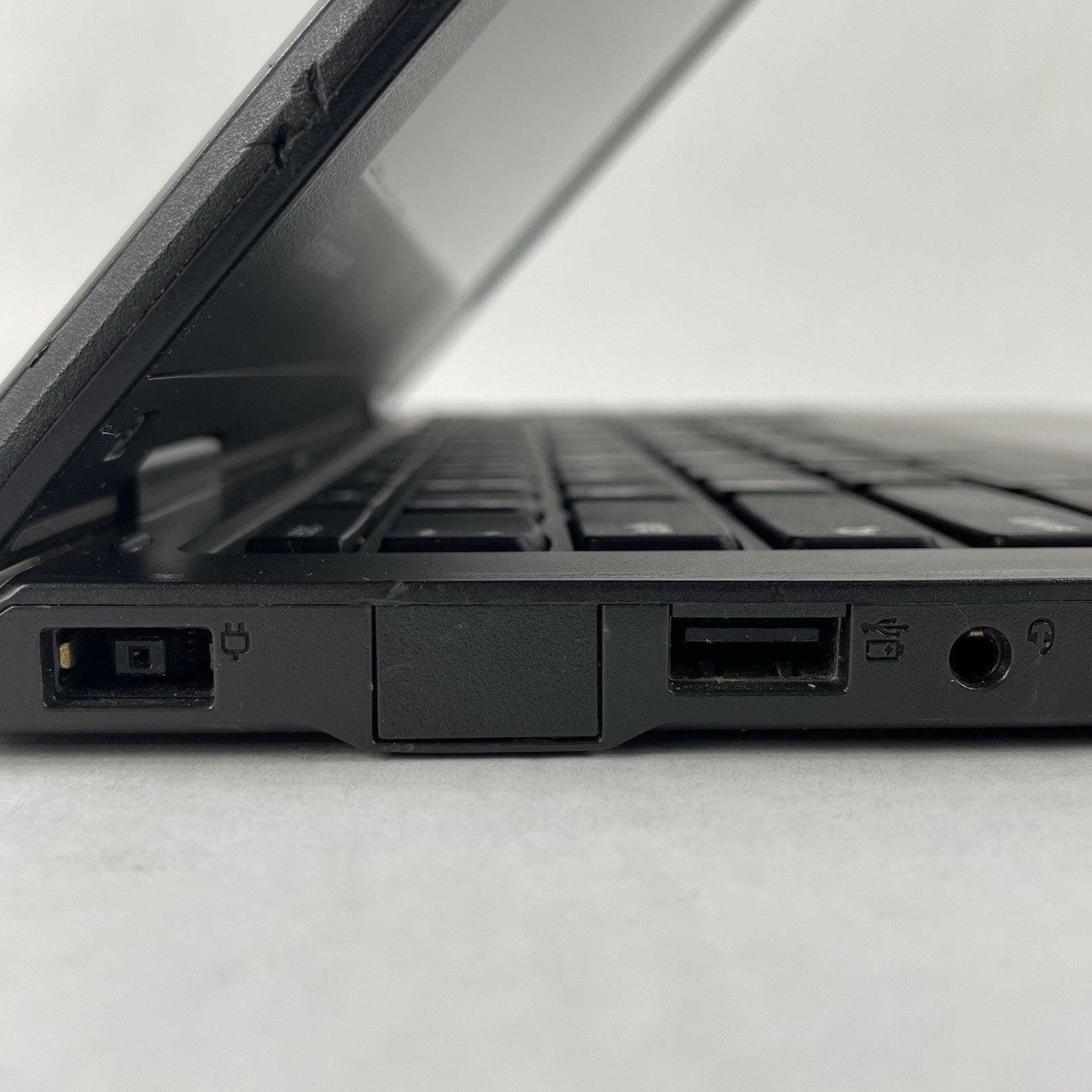 Lenovo ThinkPad 11E Chromebook 11.6" Celeron N2440 1.83 GHz 4 GB RAM 16 GB HDD6