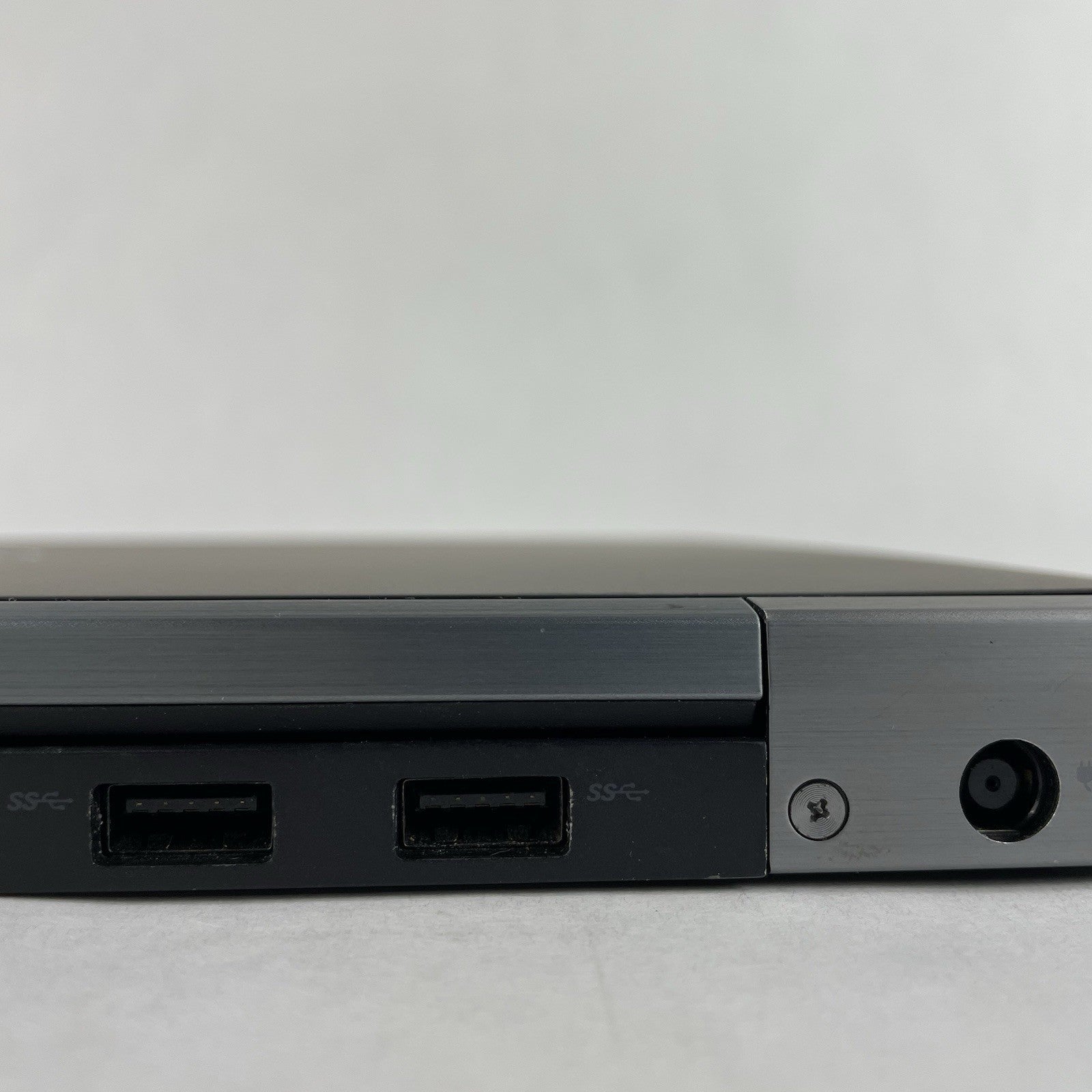 Dell Latitude E7470 14" i7-6600U 2.60 GHz 8 GB RAM No SSD/OS/AC/Battery14