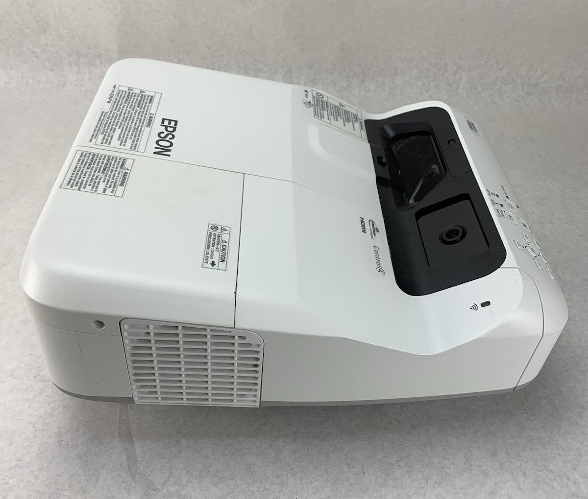 Epson PowerLite 695Wi H740A LCD Lamp Projector 33 Lamp Hours - No Remote2