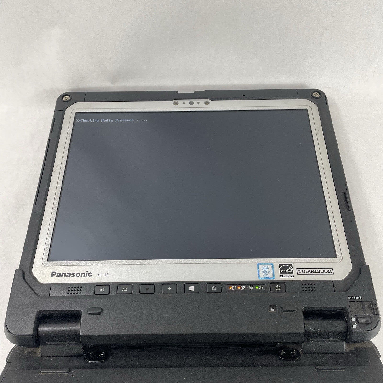 Panasonic CF-33 12" i5-7300U 2.60 GHz 8 GB RAM No SSD/OS/AC - READ2