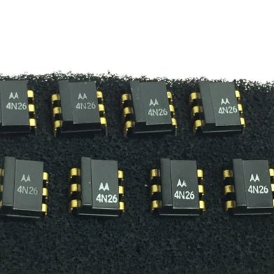 Motorola 4N26 6-Pin DIP Optoisolators Transistor Output   Lot of 8   NOS