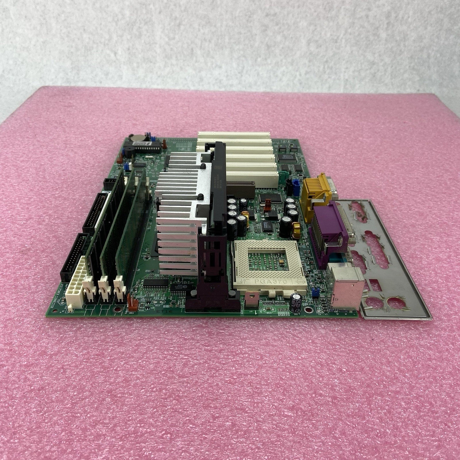 Tyan S1854 Motherboard Intel Pentium III/Xeon 528MHz 383MB RAM w/IO Shield3