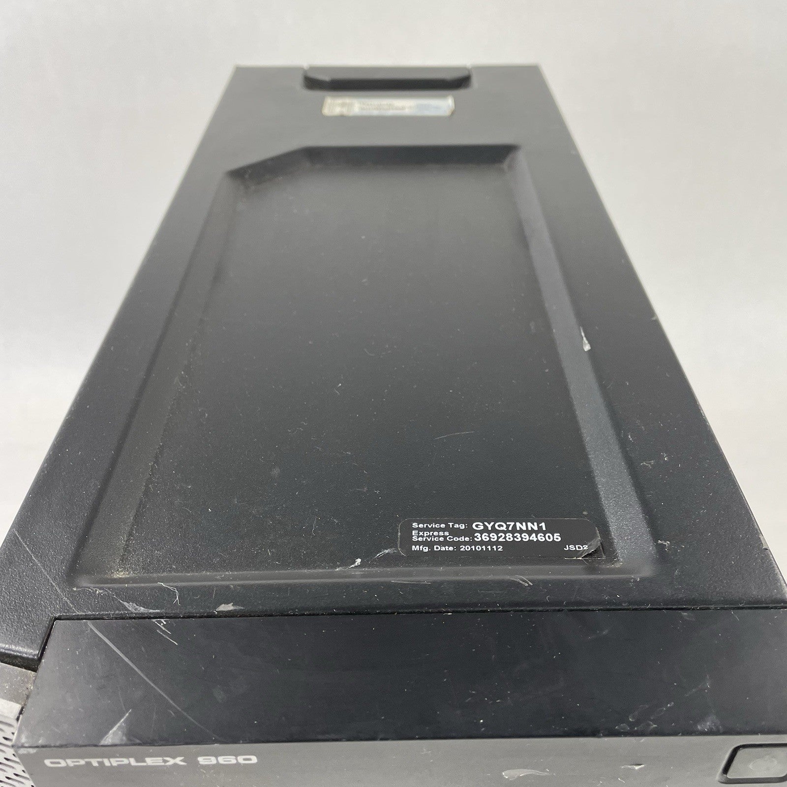 Dell OptiPlex 960 MT Core 2 Duo E8400 3.00 GHz 2 GB RAM No HDD No OS