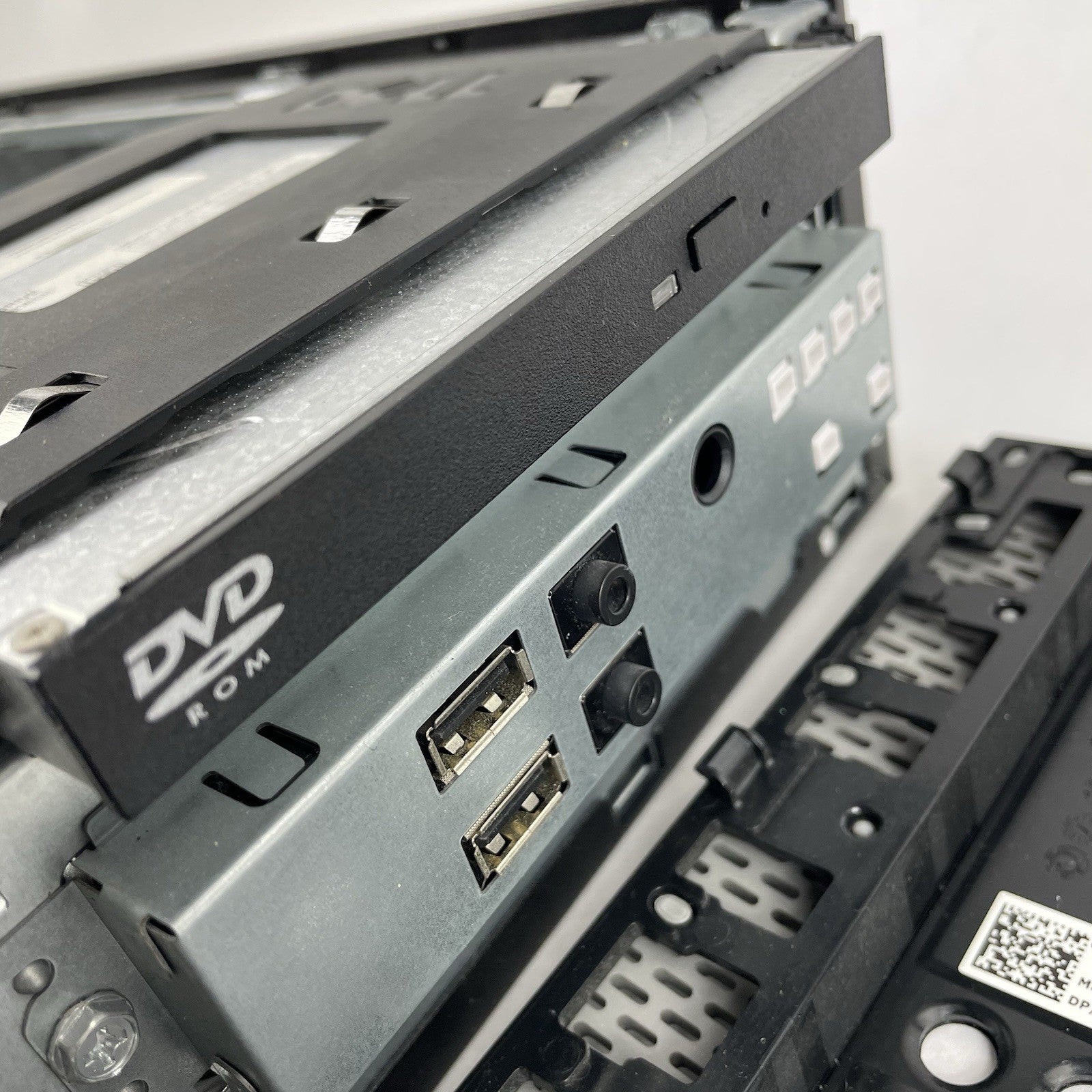 Dell Optiplex 3020 SFF Intel Pentium G3250 3.20 GHz 4 GB RAM No HDD/OS - Scratch15