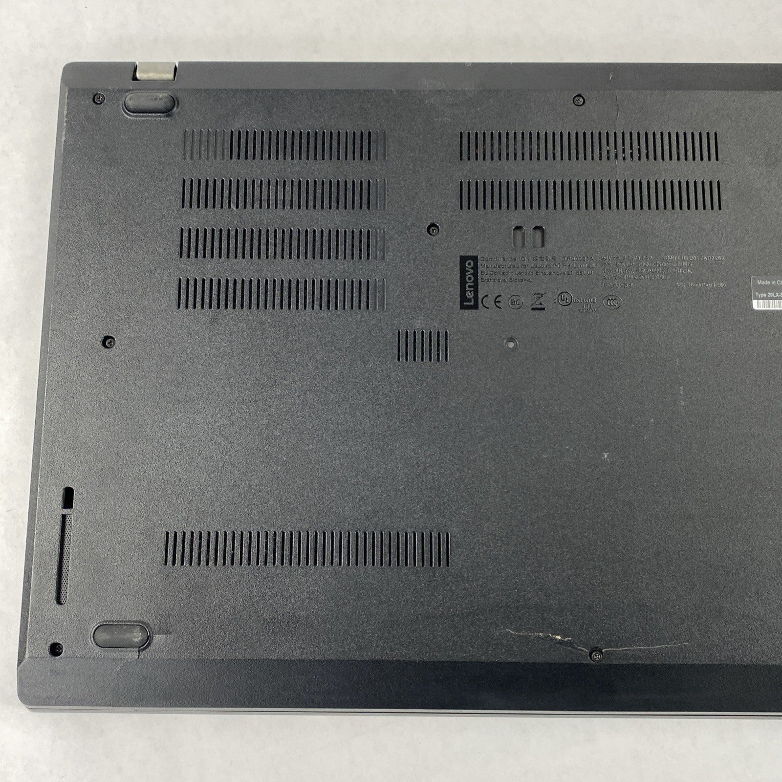 Lenovo ThinkPad L580 Intel Core i5-8250U 1.60 GHz 8GB RAM 15.6" No HDD No OS