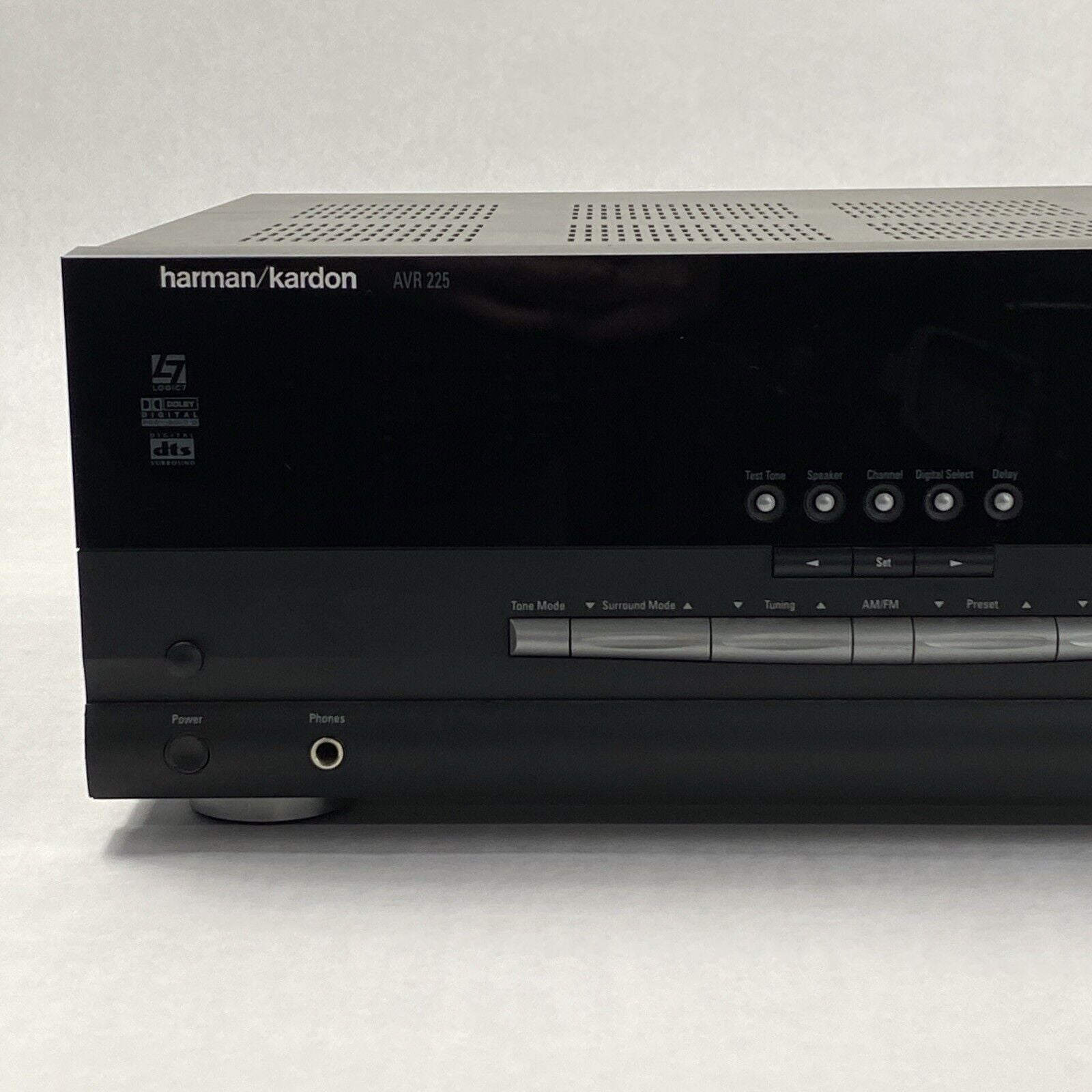 Harman Kardon AVR 225 5.1 Channel AV Receiver