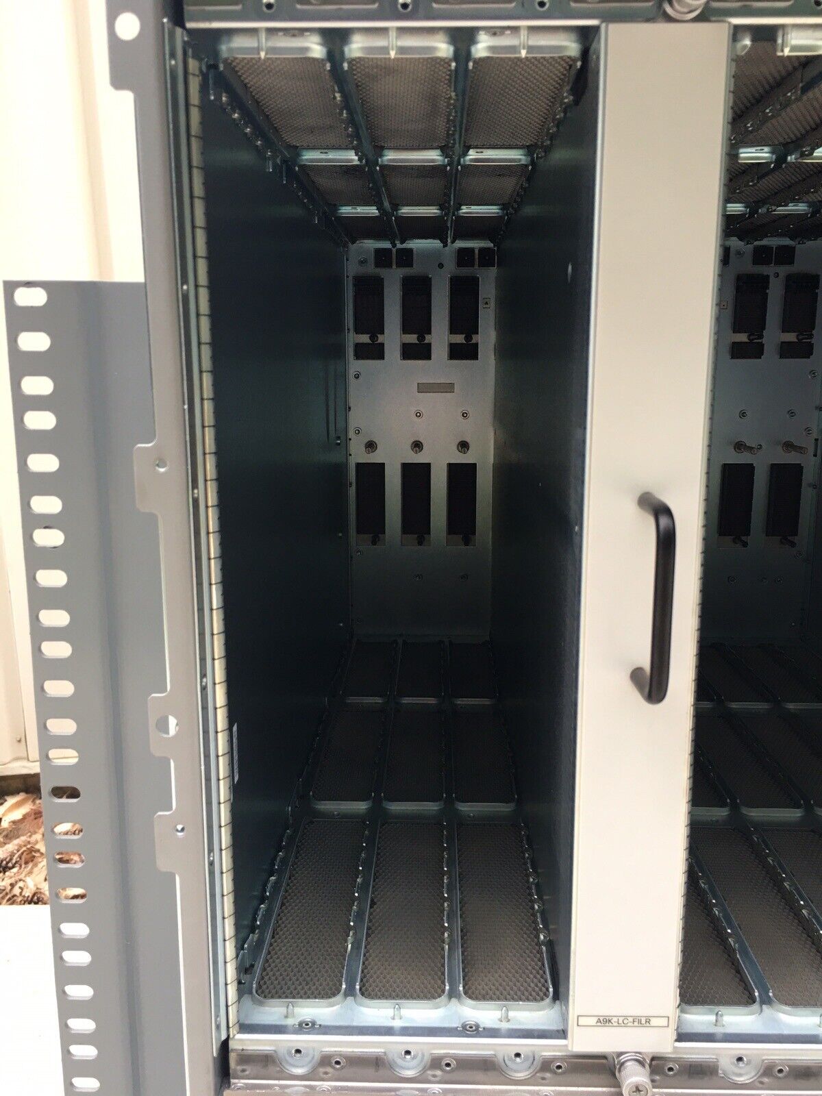 Cisco ASR-9010 Router Chassis W/ Fan Blades No Power Supply Hard Drives Removed