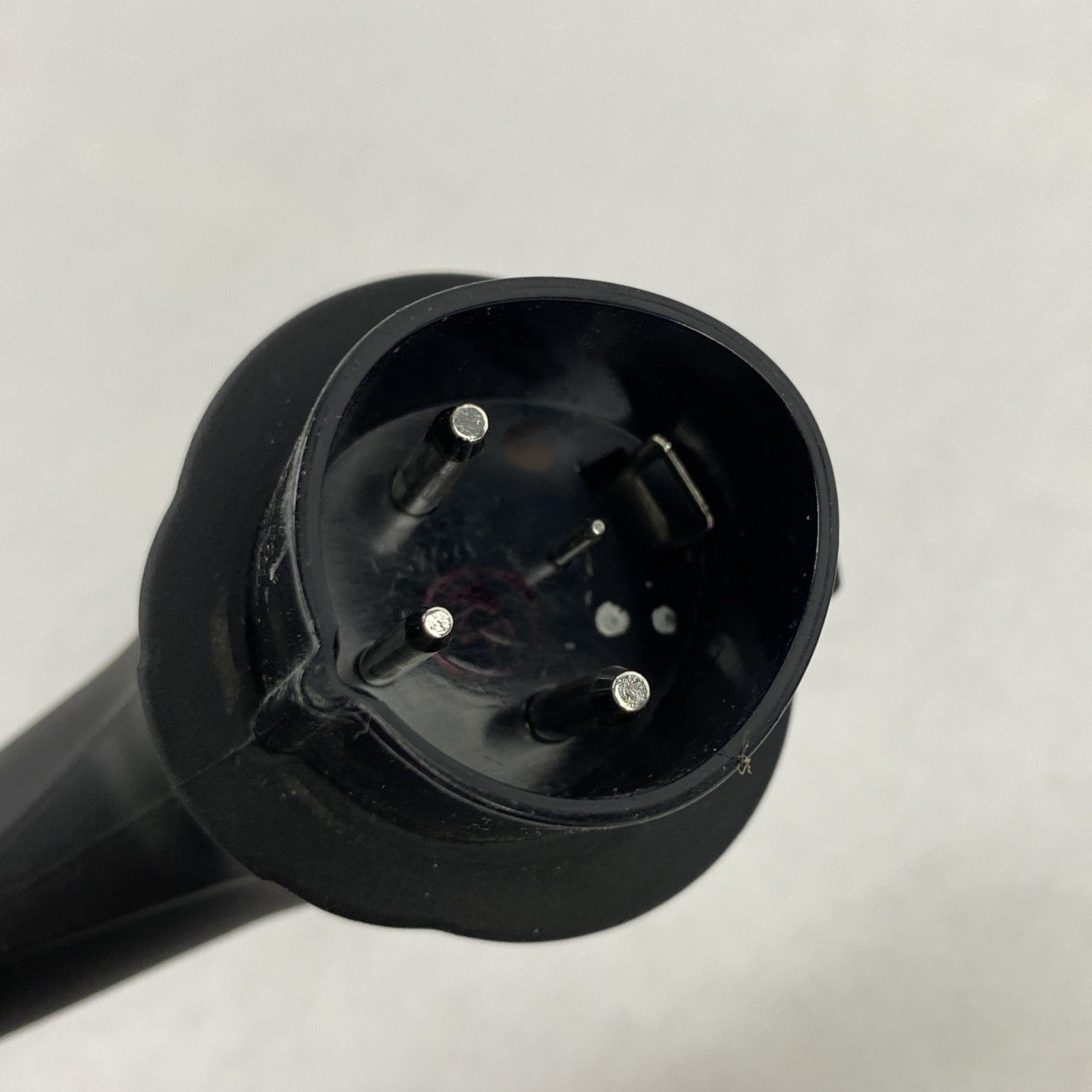 Tesla 1058221-01-F OEM Gen 1 Universal Mobile Connector 100-240V 40A - Untested2