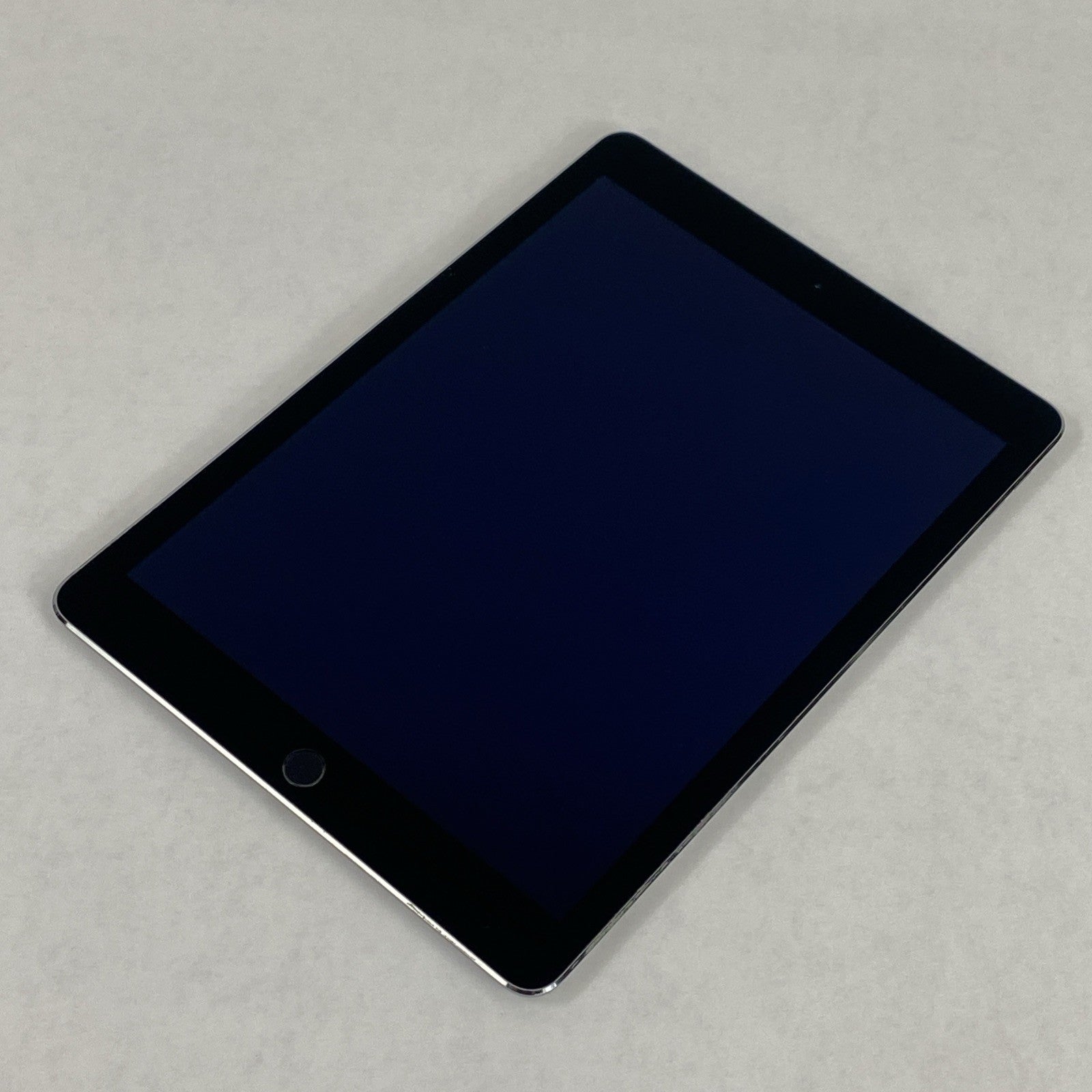 Apple iPad Air 2 A1566 16GB 9.7" Wi-Fi Space Gray IOS 15.8.74