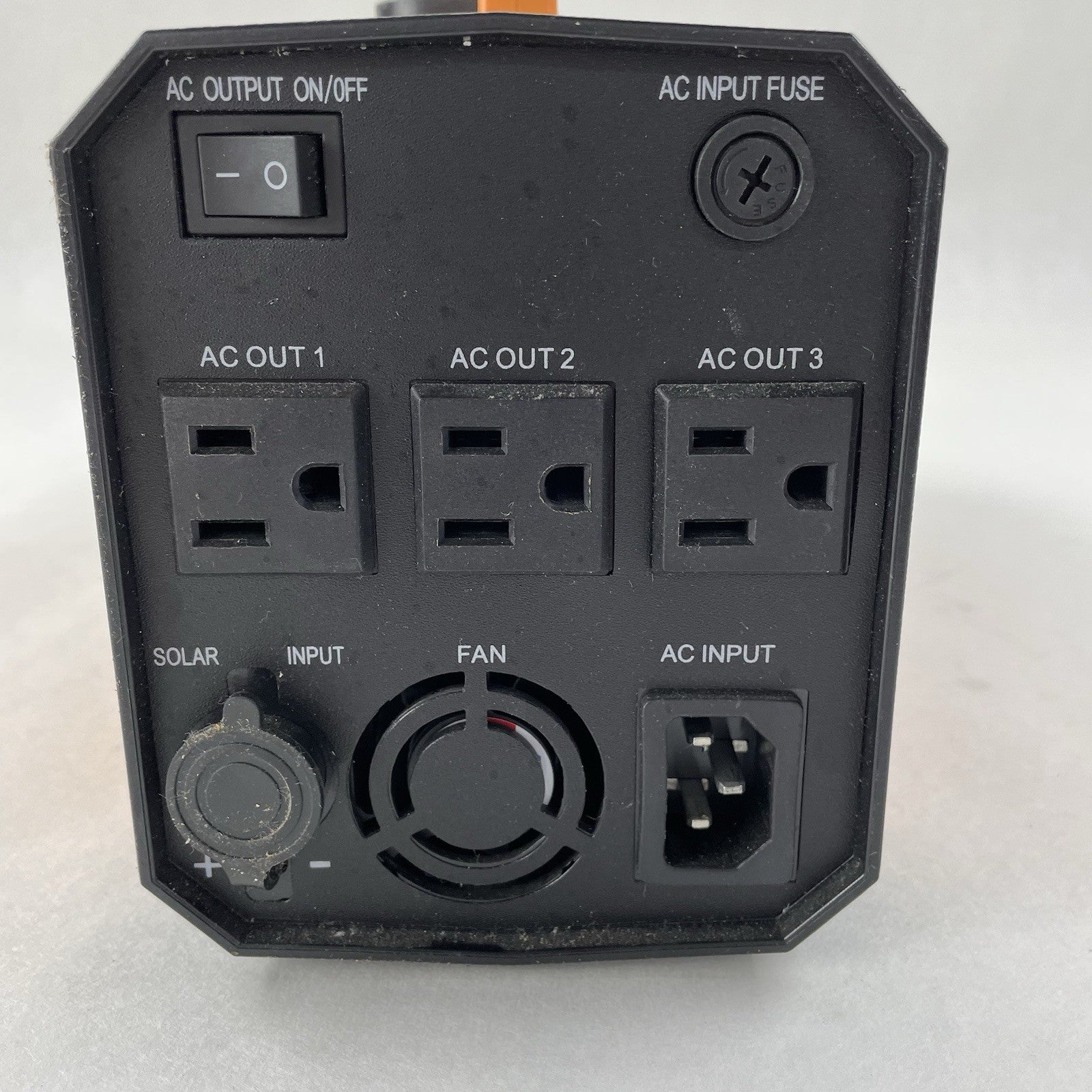 Aeiusny UPS-500AD Solar Generator Portable Power Station Used
