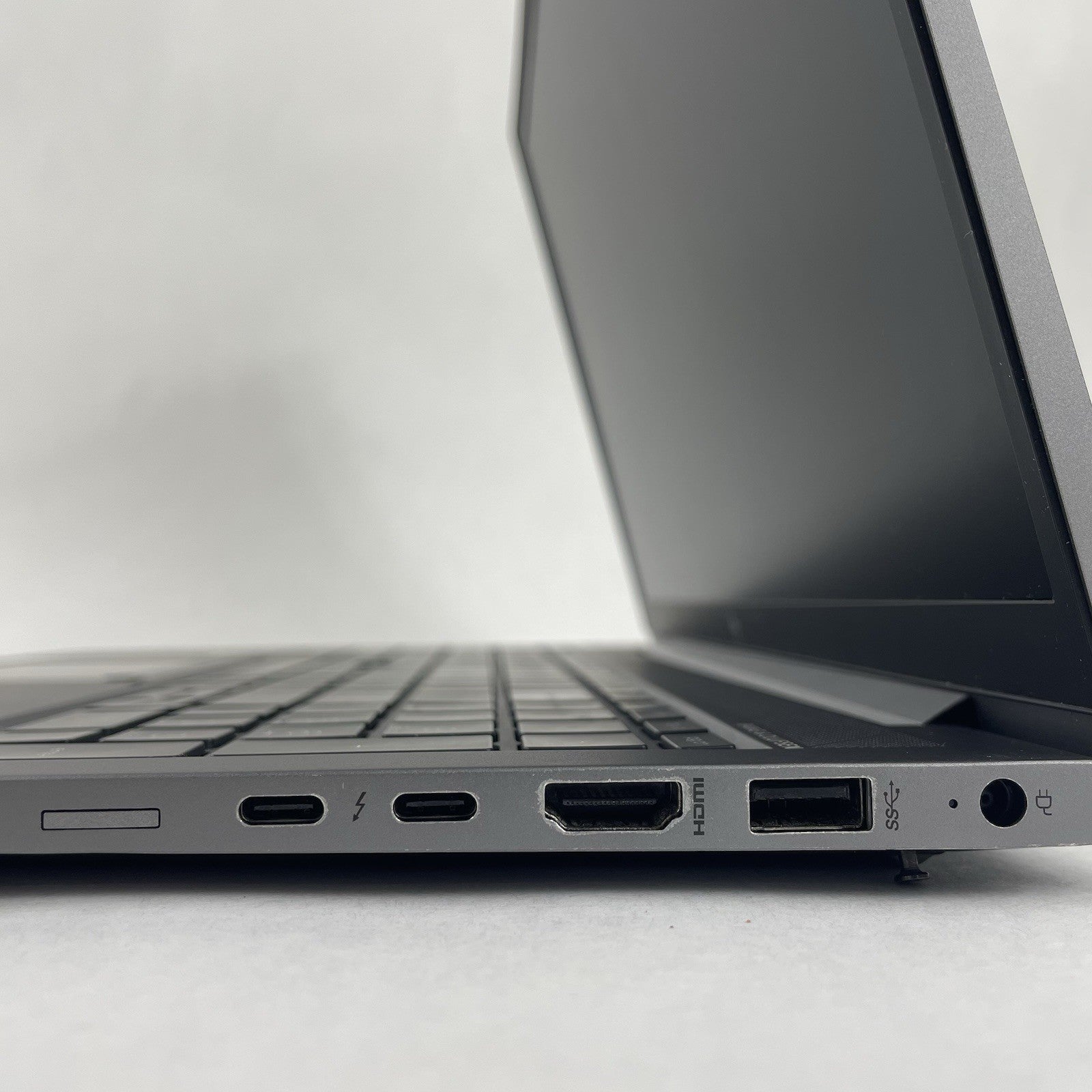 HP ZBook FireFly 15 G8 15.6" i7-1165G7 2.8GHz 16GB RAM No SSD/OS/AC - Bad Corner6