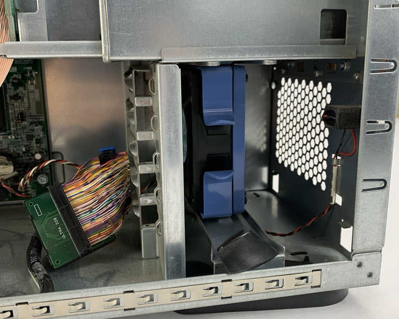 Dell PowerEdge 700 Tower Server 1x Pentium 4 2.8 GHz 2 GB Ram No OS No HDD