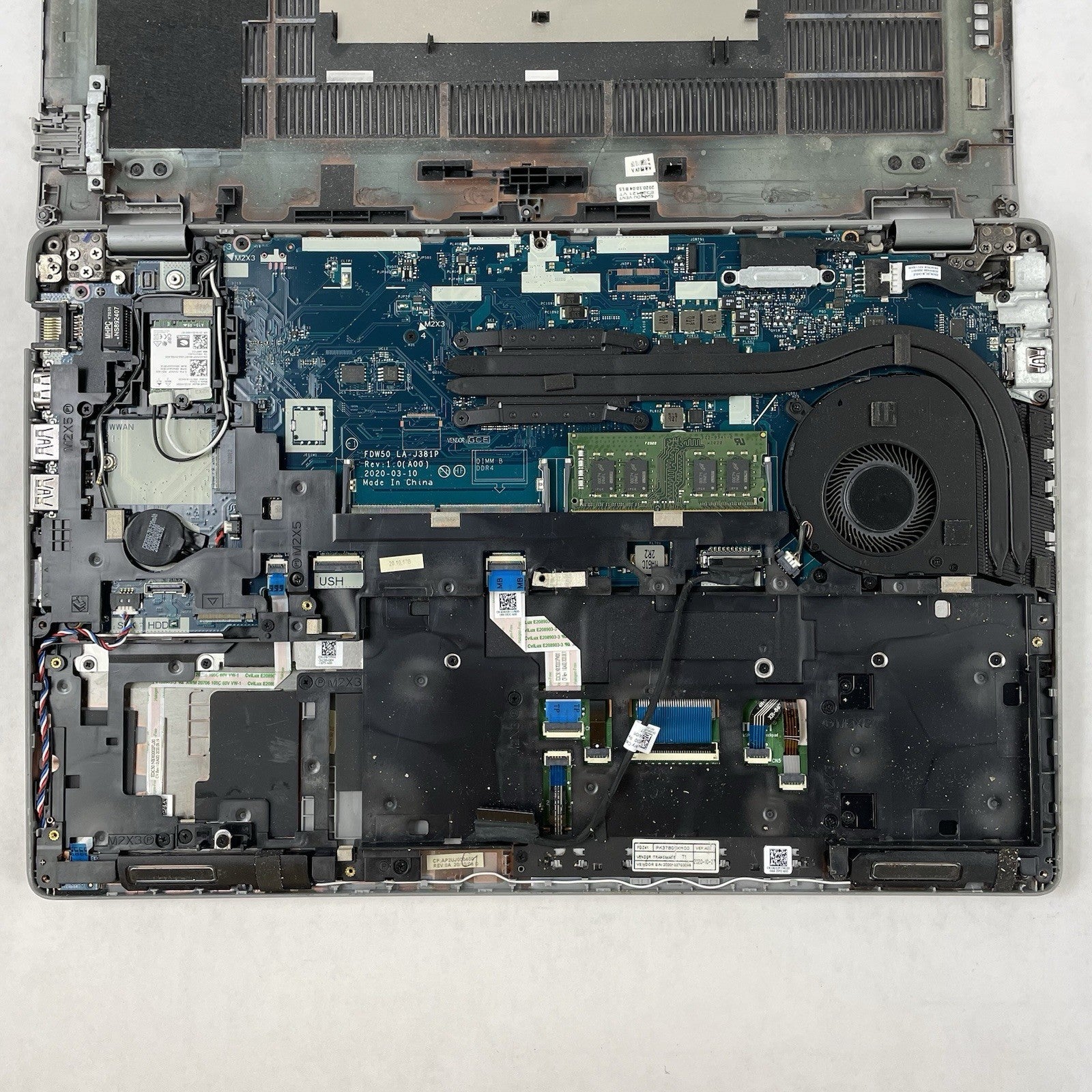 Dell Latitude 5510 15.6" i5-10210U 1.60 GHz 8 GB RAM No SSD/OS/AC - Worn READ20