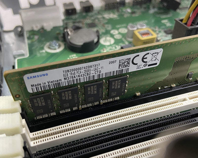 HP EliteDesk 800 G5 SFF Intel Core i5-9500 3GHz 8GB RAM No HDD No OS