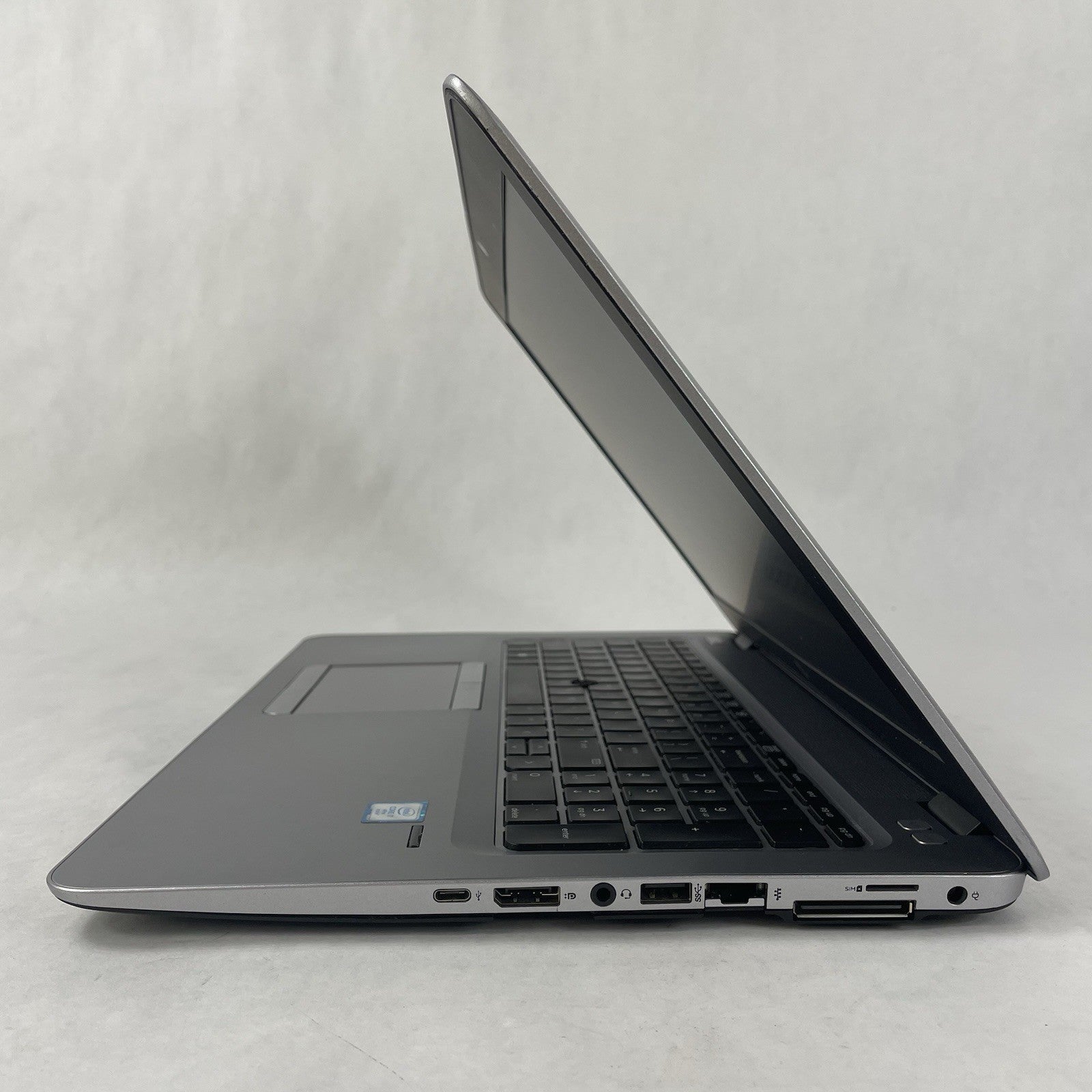 HP EliteBook 850 G3 15.6" i7-6600U 2.60 GHz 16 GB RAM No SSD/OS/AC - Bad Bottom5