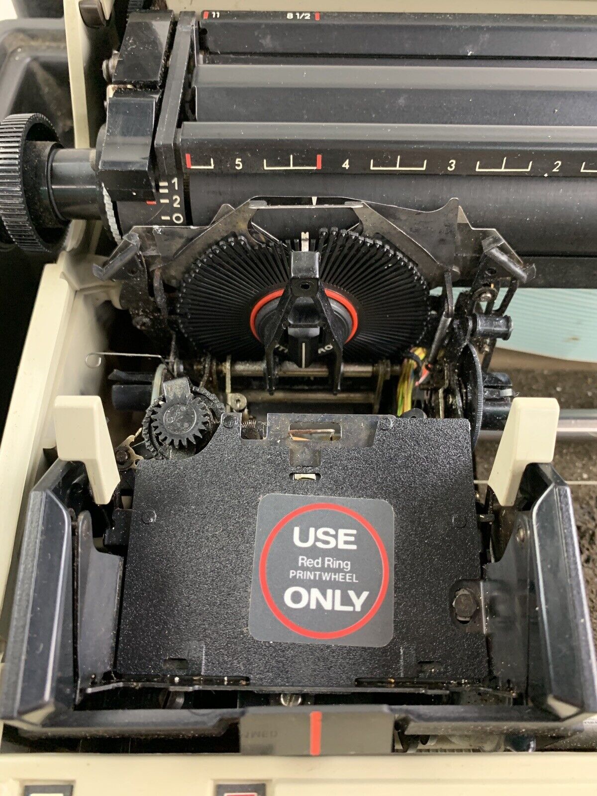 Vintage Smith Corona Memory Correct III Typewriter Types Slowly Parts and Repair