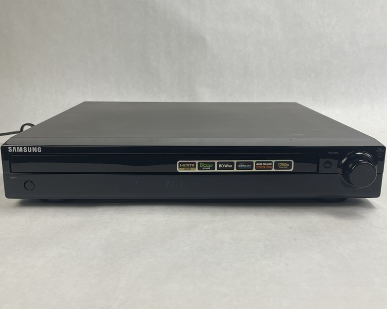 Samsung HT-TZ522 / 1200W 5 Disc CD/DVD Home Theater System  No Remote For Parts