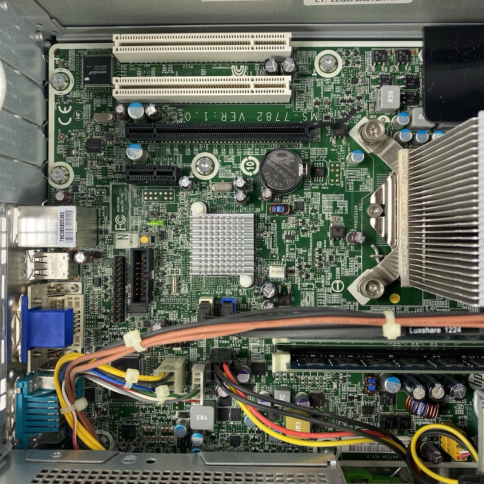 HP Compaq 4300 Pro SFF Pentium G640 2.8GHz 2x2GB RAM No HDD No OS11