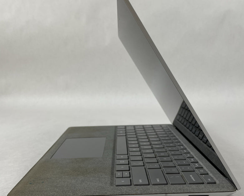 Microsoft Surface Laptop 13.3" i5-7200U 2.50 GHz 8 GB RAM 256 GB SSD Windows 11