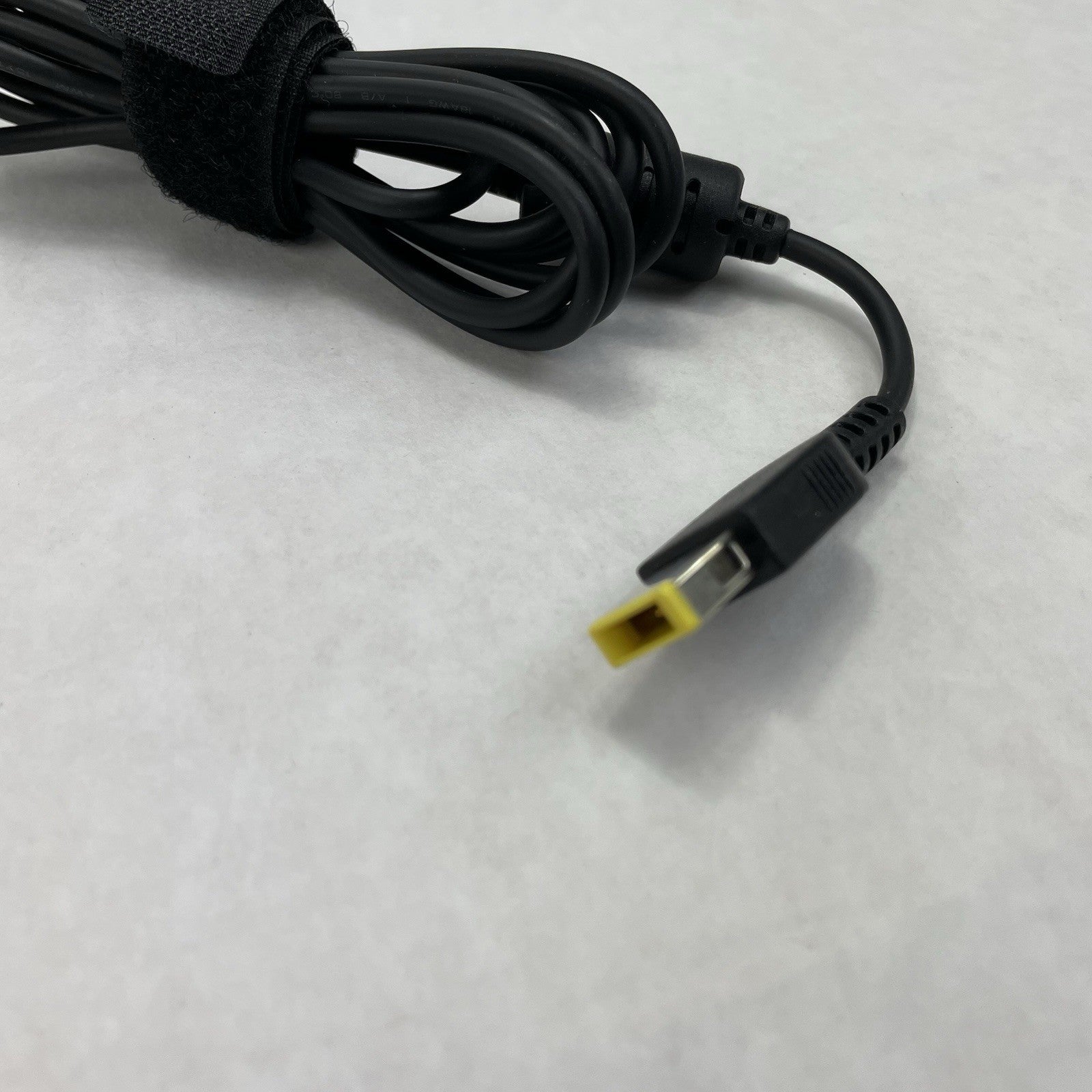 Lenovo  Model PA-1650-74 65 watt AC adapter/charger w power cord Lot of 5