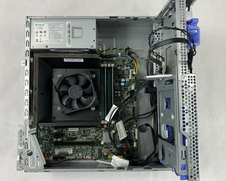 Lenovo ThinkCentre M900 SFF Intel Core i5-6500 3.2GHz 8GB RAM No HDD No OS