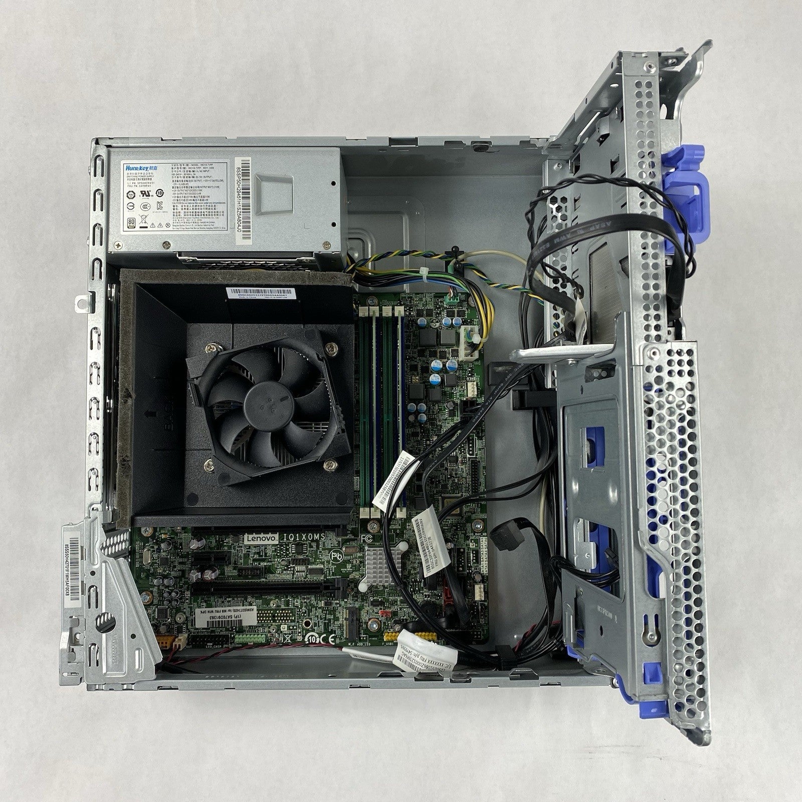 Lenovo ThinkCentre M900 SFF Intel Core i5-6500 3.2GHz 8GB RAM No HDD No OS