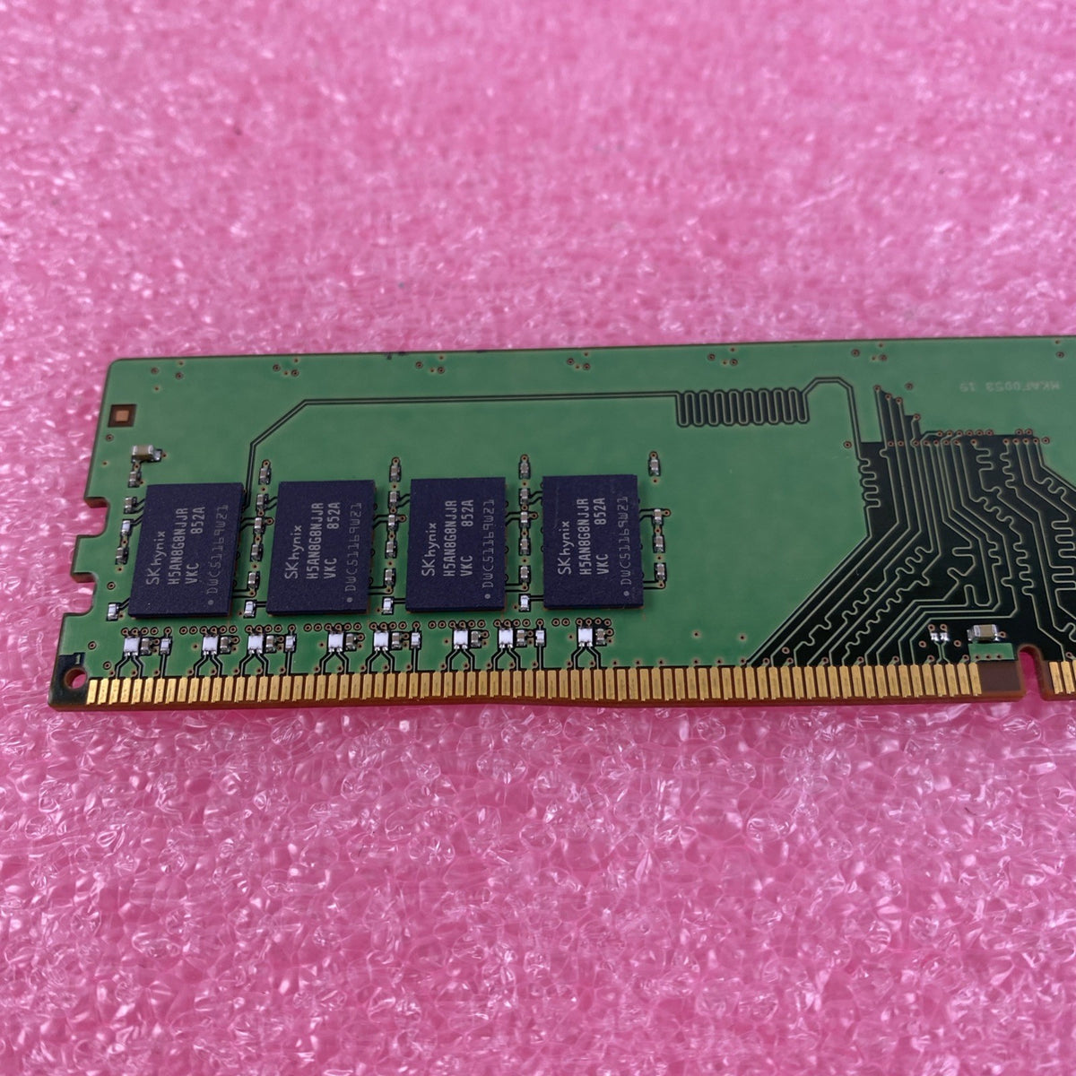 SK Hynix 8GB PC4 1Rx8 Desktop Memory Ram HMA81GU6JJR8N-VK8