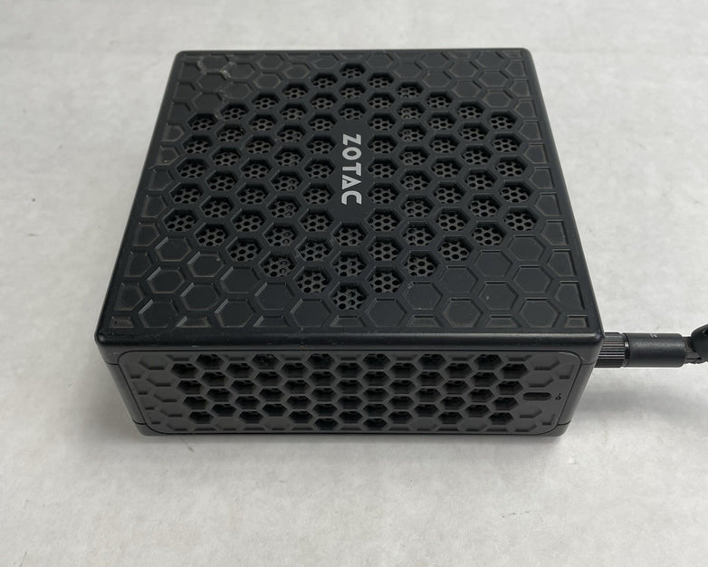 ZOTAC ZBox CI323 Nano Micro Celeron N3150 1.60 GHz 4 GB RAM No SSD No OS