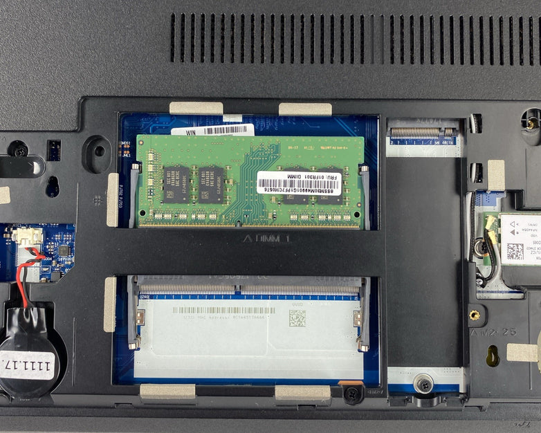 Lenovo ThinkPad E570 Core i5-7200U 2.50 GHz 8 GB 15.6" No Battery No HDD No OS